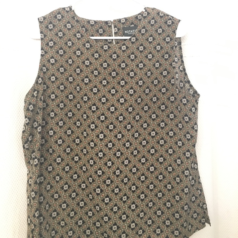 Notations Sleeveless Patterned Blouse